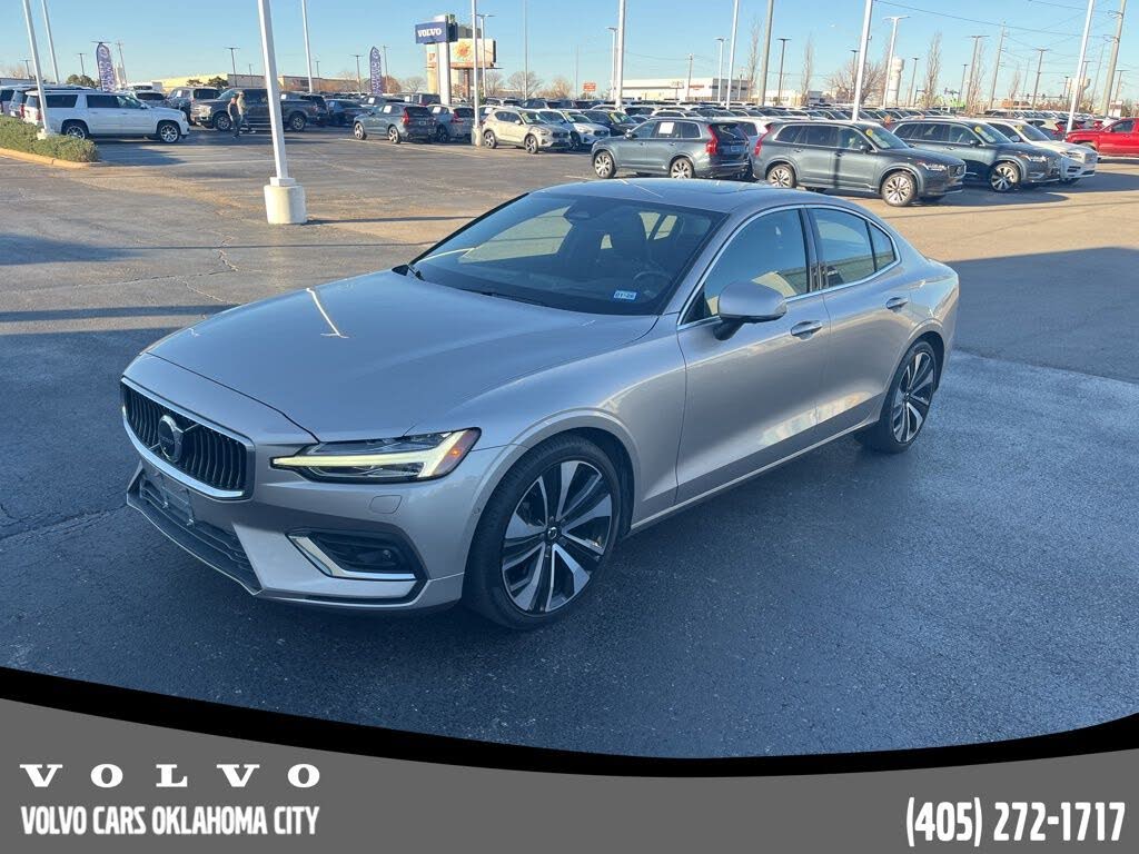 2023 Volvo S60 B5 Ultimate Bright Theme AWD