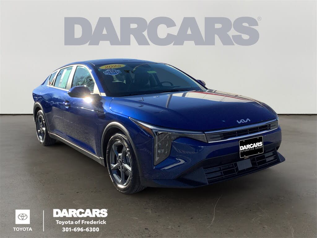 2025 Kia K4 LXS FWD