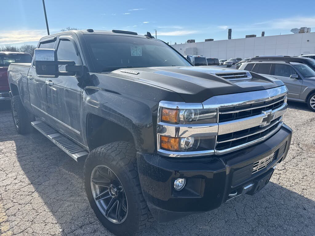 2018 Chevrolet Silverado 2500HD High Country Crew Cab 4WD