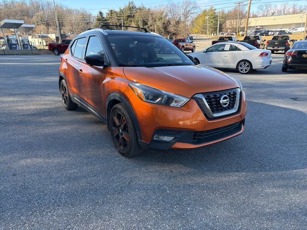 2019 Nissan Kicks SR FWD