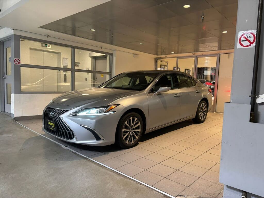 Lexus ES 250 AWD 2023