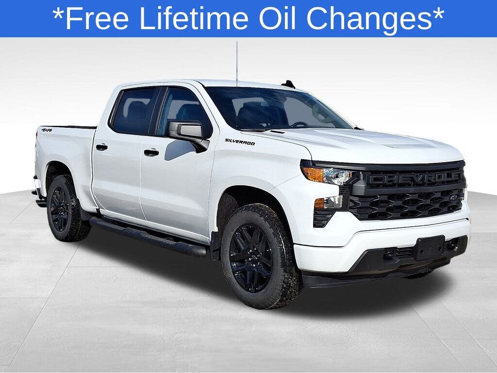 2026 Chevrolet Silverado 1500 Custom Crew Cab 4WD