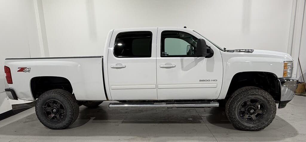 2014 Chevrolet Silverado 3500HD LTZ Crew Cab 4WD