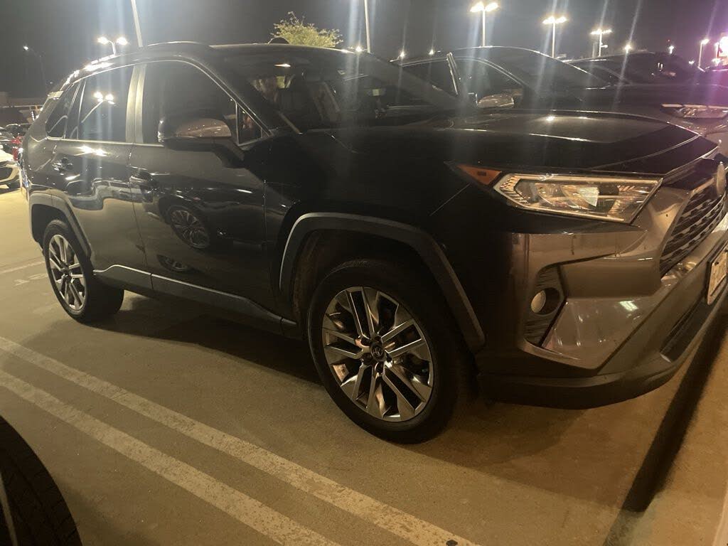 2019 Toyota RAV4 XLE Premium FWD