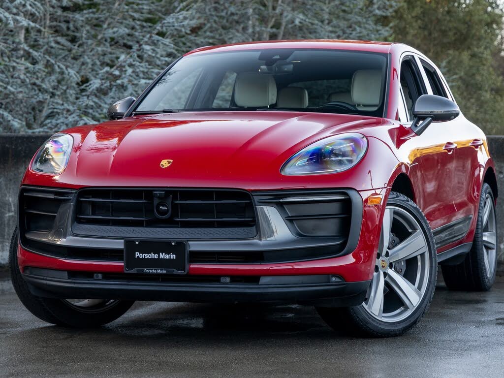 2024 Porsche Macan T AWD