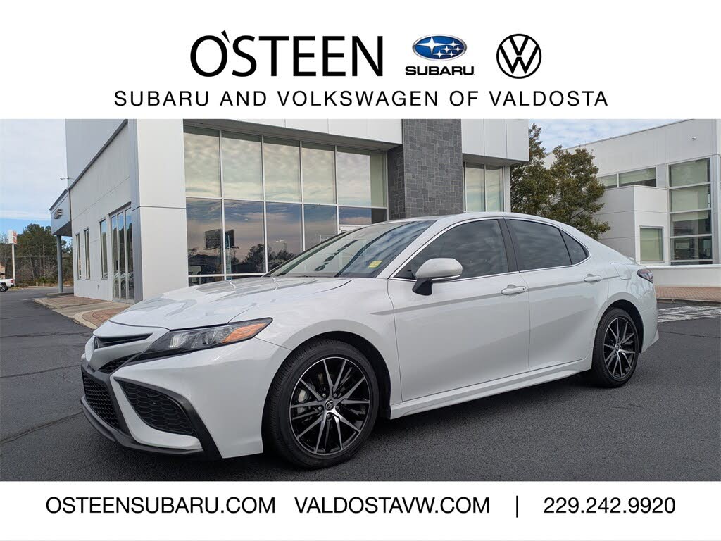 2024 Toyota Camry SE FWD