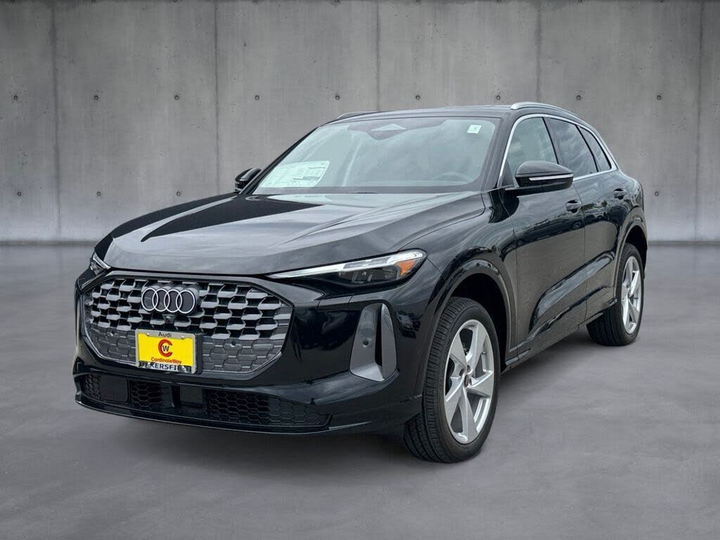 2025 Audi Q5 quattro Premium Plus 40 TFSI