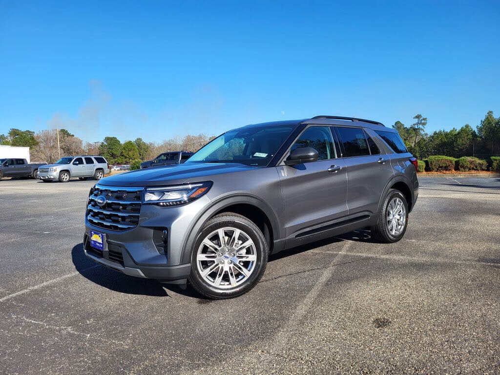 2026 Ford Explorer Active AWD