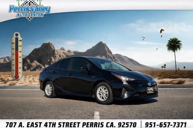 2017 Toyota Prius Three FWD