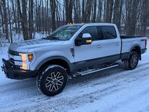 Ford F-350 Super Duty Lariat Crew Cab 4WD