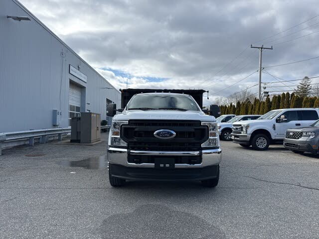 2022 Ford F-350 Super Duty Chassis XL Regular Cab DRW 4WD
