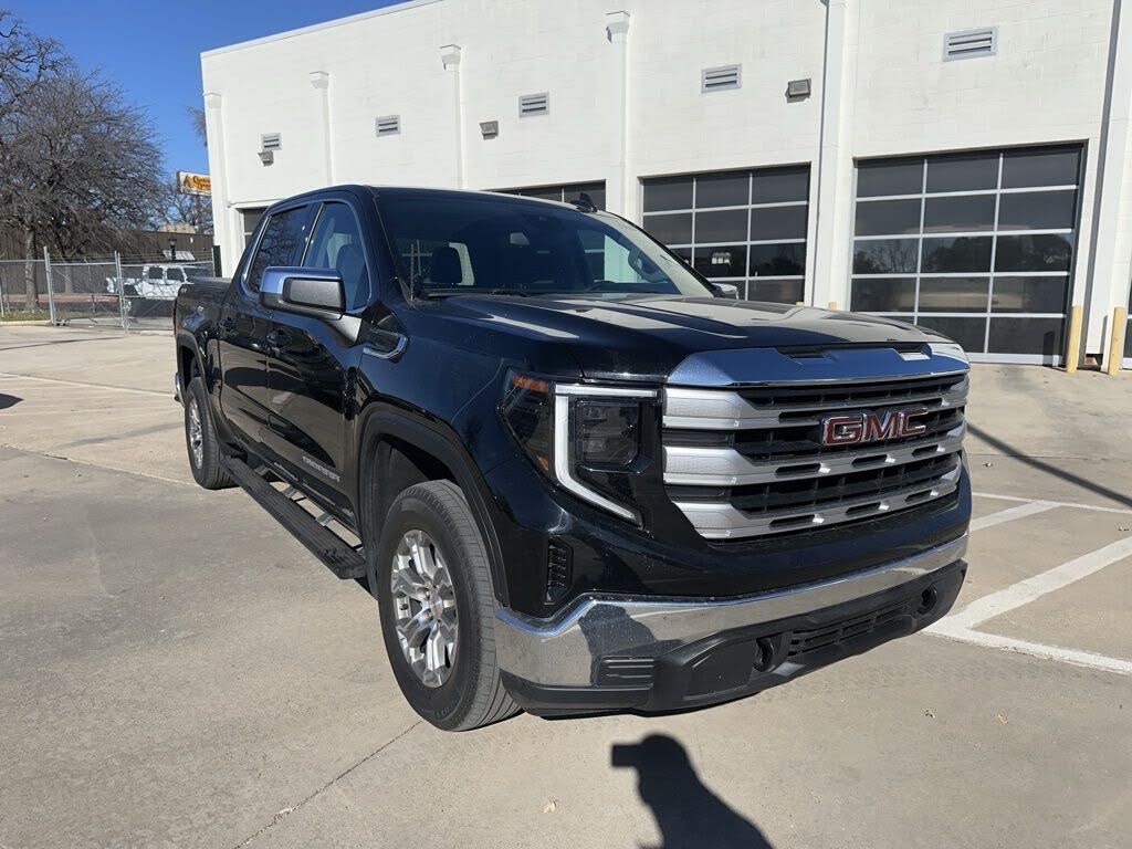 2022 GMC Sierra 1500 SLE Crew Cab 4WD
