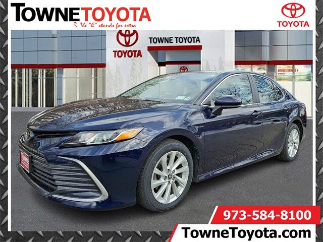 2022 Toyota Camry LE AWD