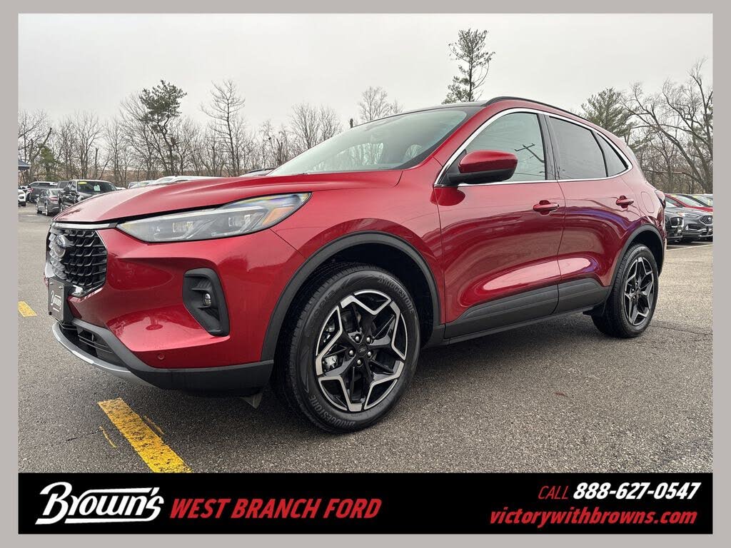 2026 Ford Escape Platinum AWD