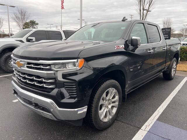 2022 Chevrolet Silverado 1500 LTZ Crew Cab 4WD