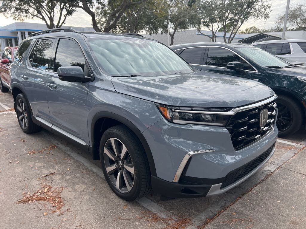 2023 Honda Pilot Touring AWD