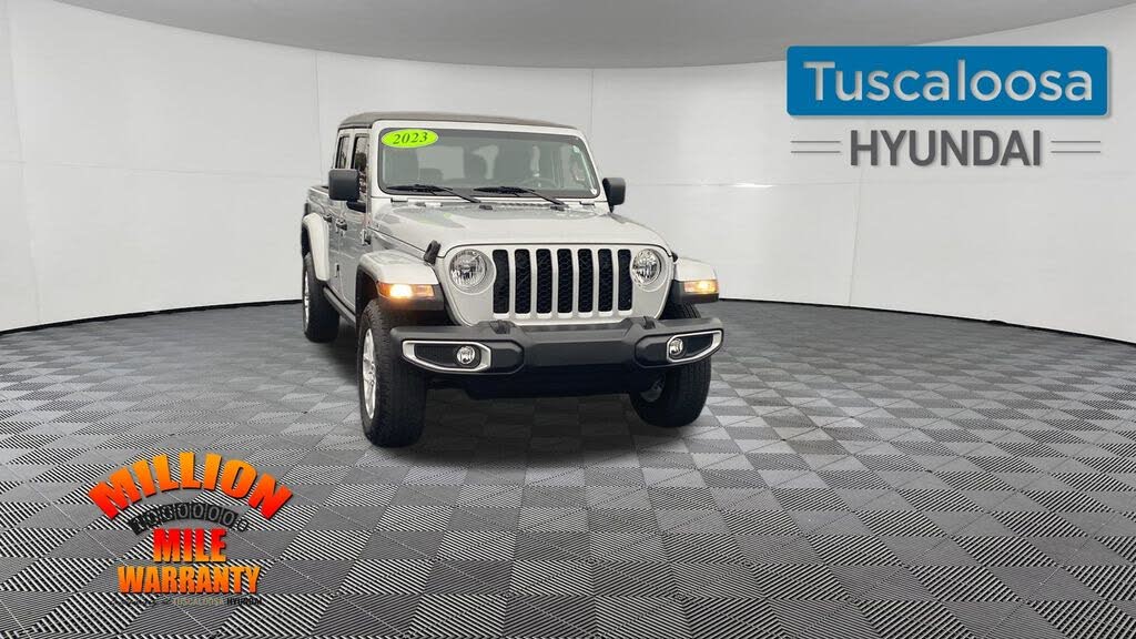 2023 Jeep Gladiator Sport Crew Cab 4WD