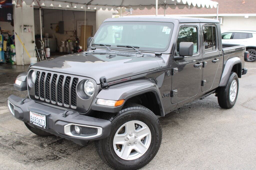 2023 Jeep Gladiator Sport Crew Cab 4WD