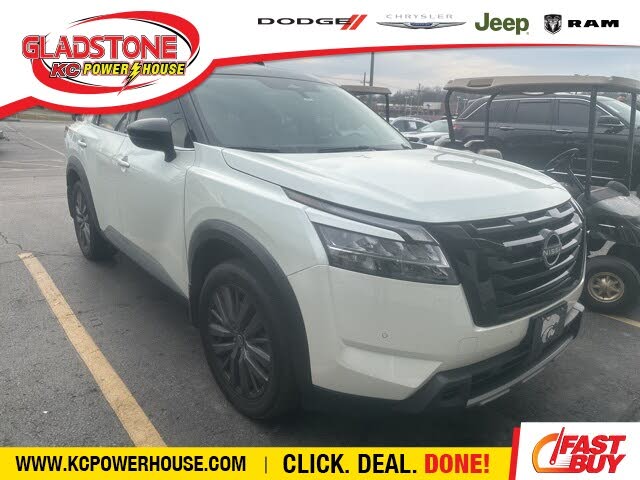 2023 Nissan Pathfinder SL 4WD