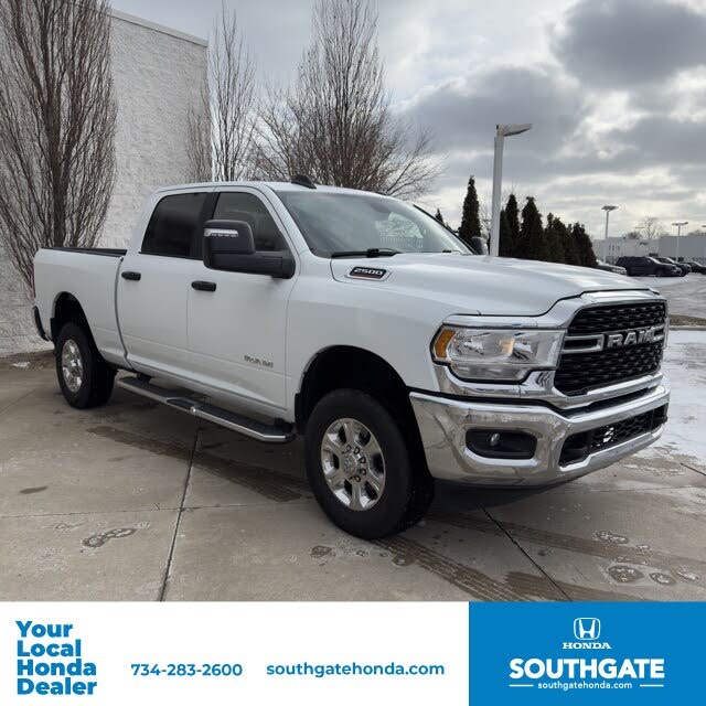 2024 RAM 2500 Big Horn Crew Cab 4WD