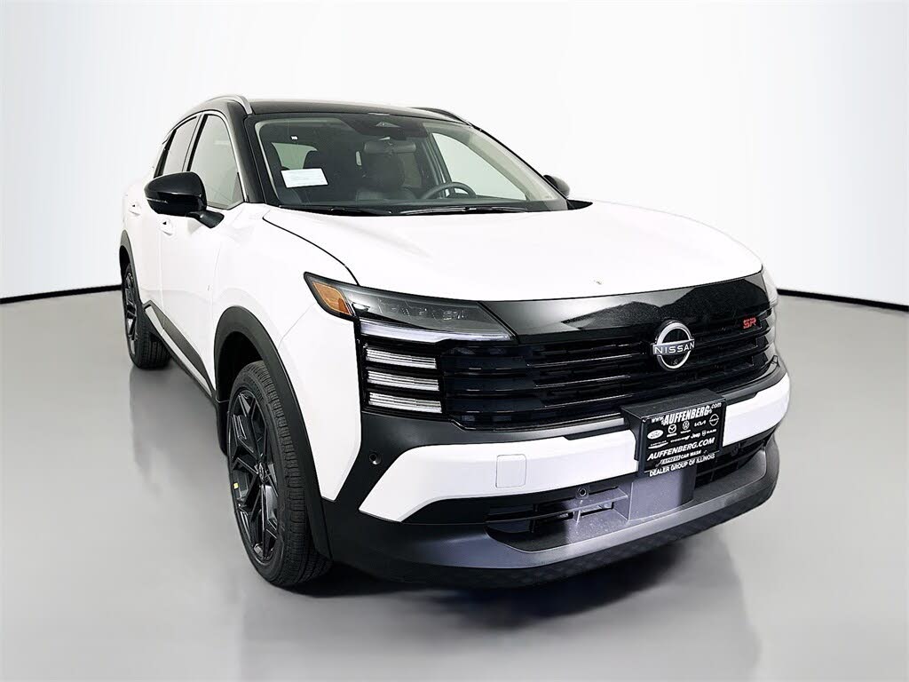 2026 Nissan Kicks SR FWD