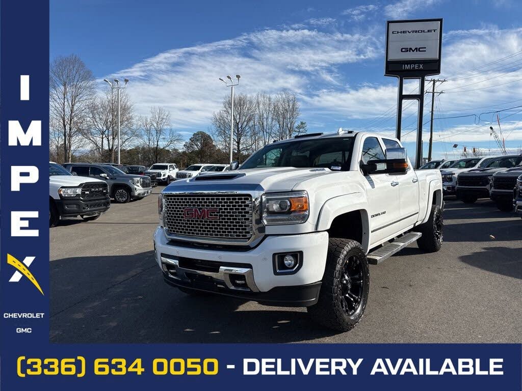 2017 GMC Sierra 2500HD Denali Crew Cab SB 4WD