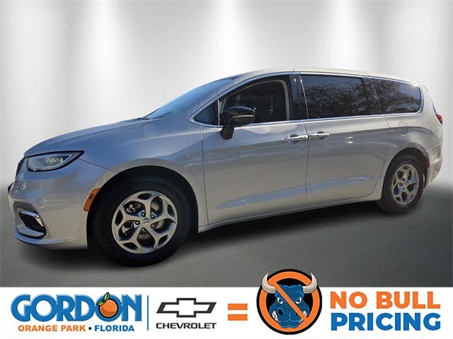 2024 Chrysler Pacifica Limited FWD