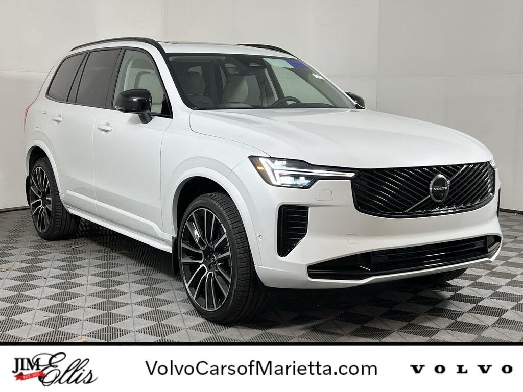 2026 Volvo XC90 B6 Ultra Dark 7-Passenger AWD