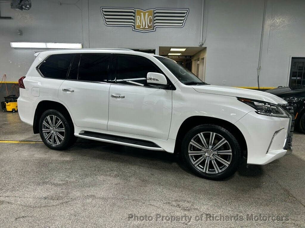 2017 Lexus LX 570 4WD