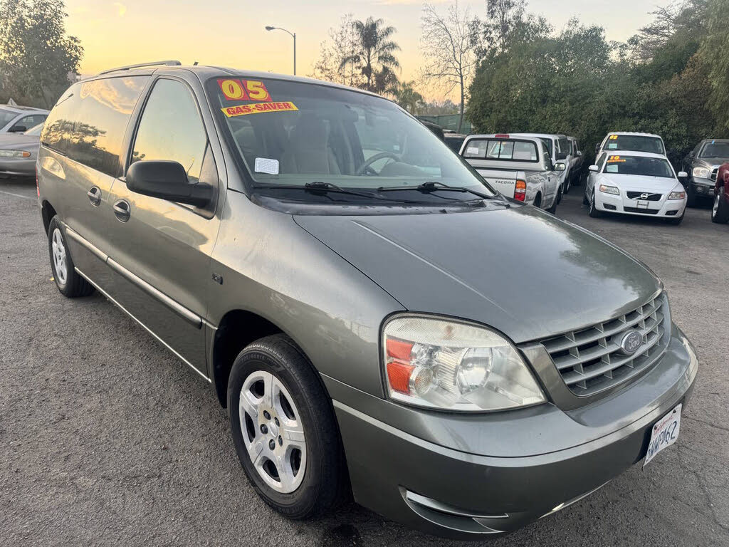 2005 Ford Freestar SE