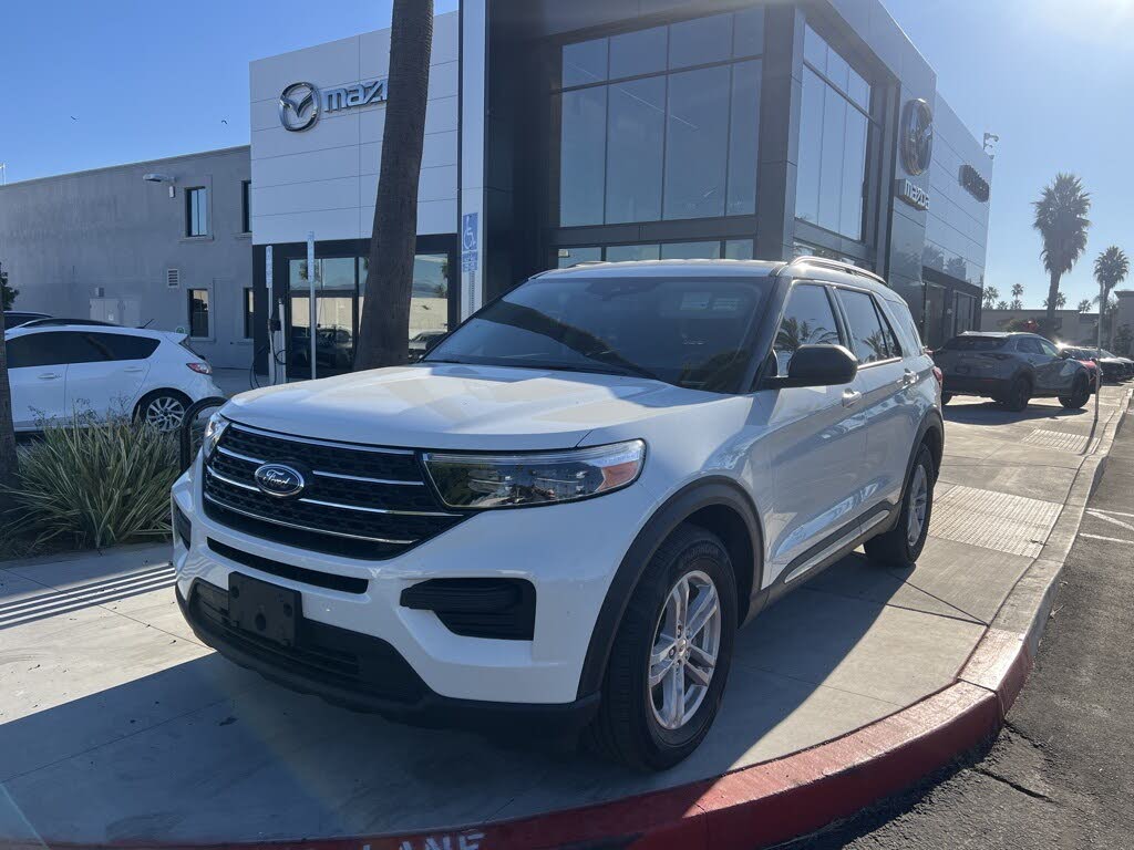 2023 Ford Explorer XLT RWD