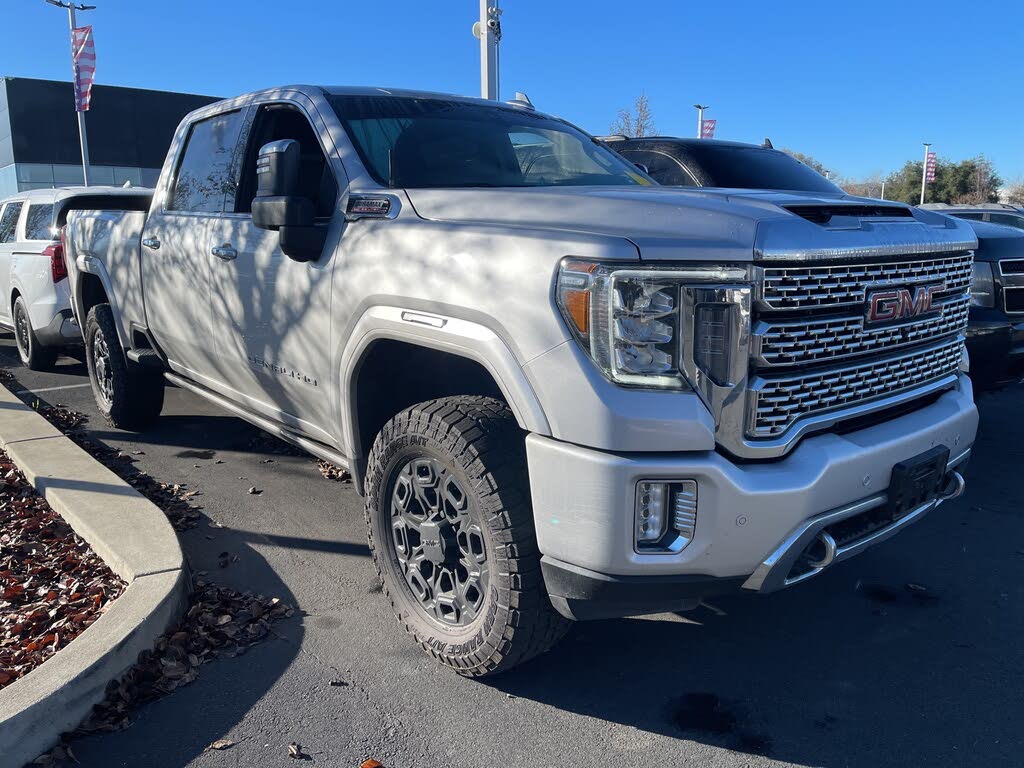 2023 GMC Sierra 3500HD Denali Crew Cab 4WD