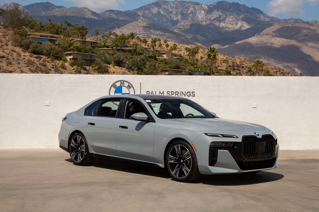 2025 BMW 7 Series 740i xDrive