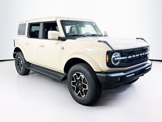 2025 Ford Bronco Outer Banks 4-Door 4WD