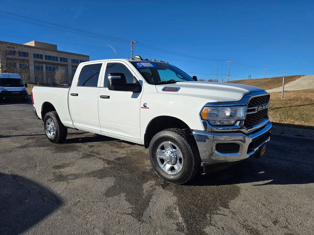2023 RAM 3500 Tradesman Crew Cab 4WD