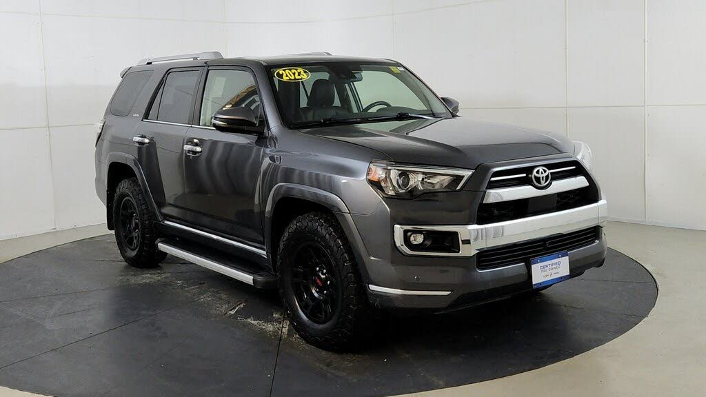 2023 Toyota 4Runner SR5 4WD