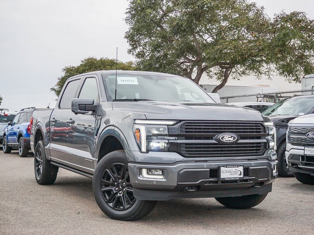 2025 Ford F-150 Platinum SuperCrew 4WD