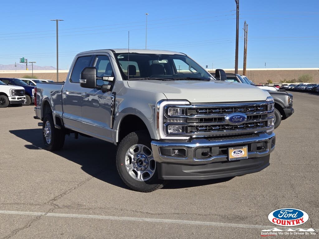 2026 Ford F-350 Super Duty XLT Crew Cab 4WD
