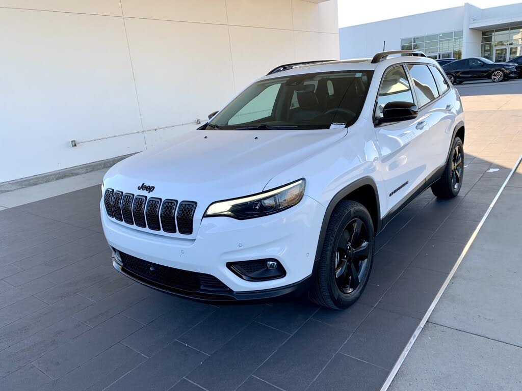 2023 Jeep Cherokee Altitude 4WD