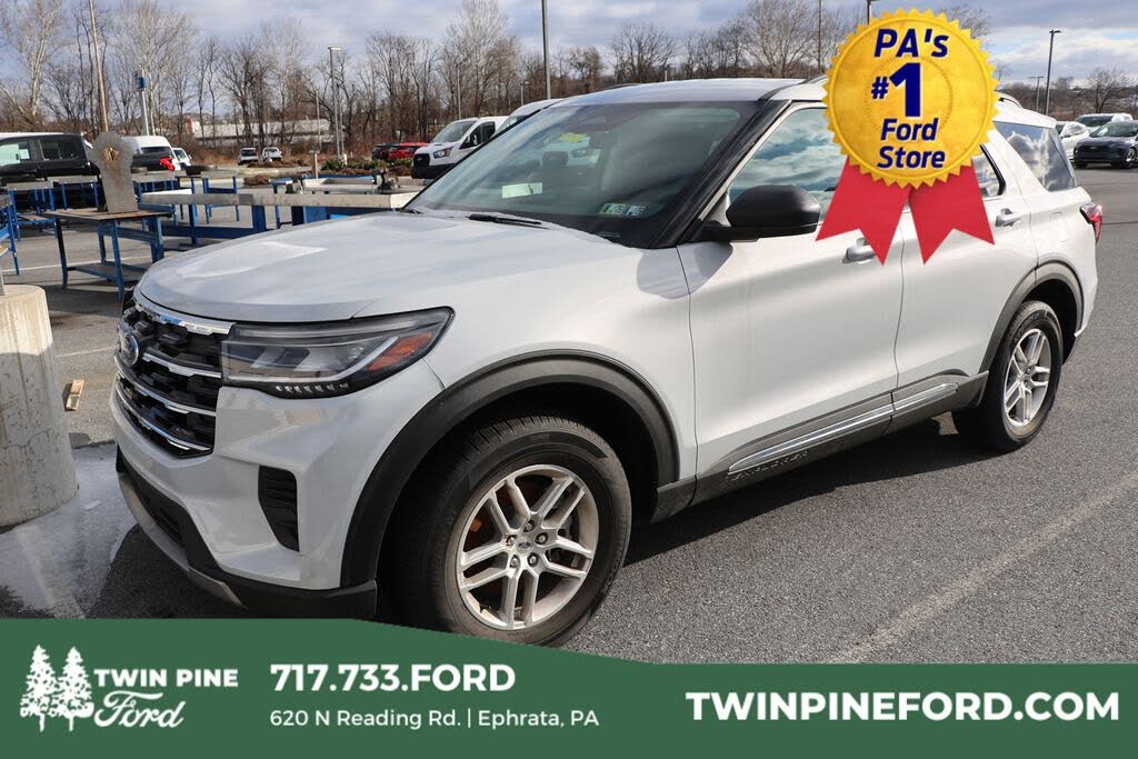 2025 Ford Explorer Active AWD