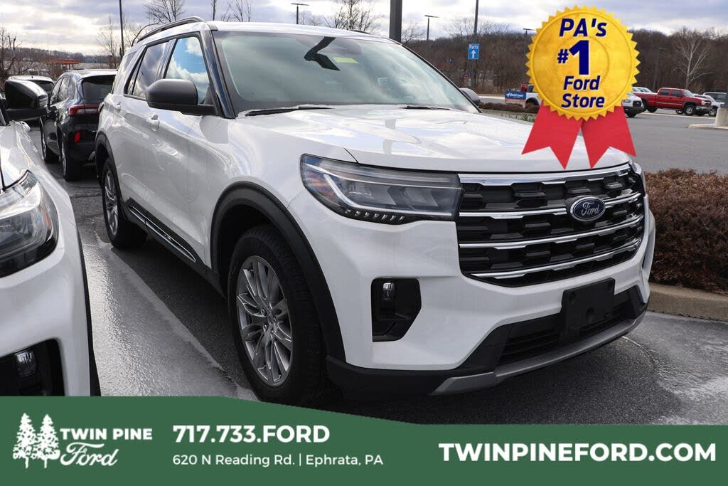 2025 Ford Explorer Active AWD