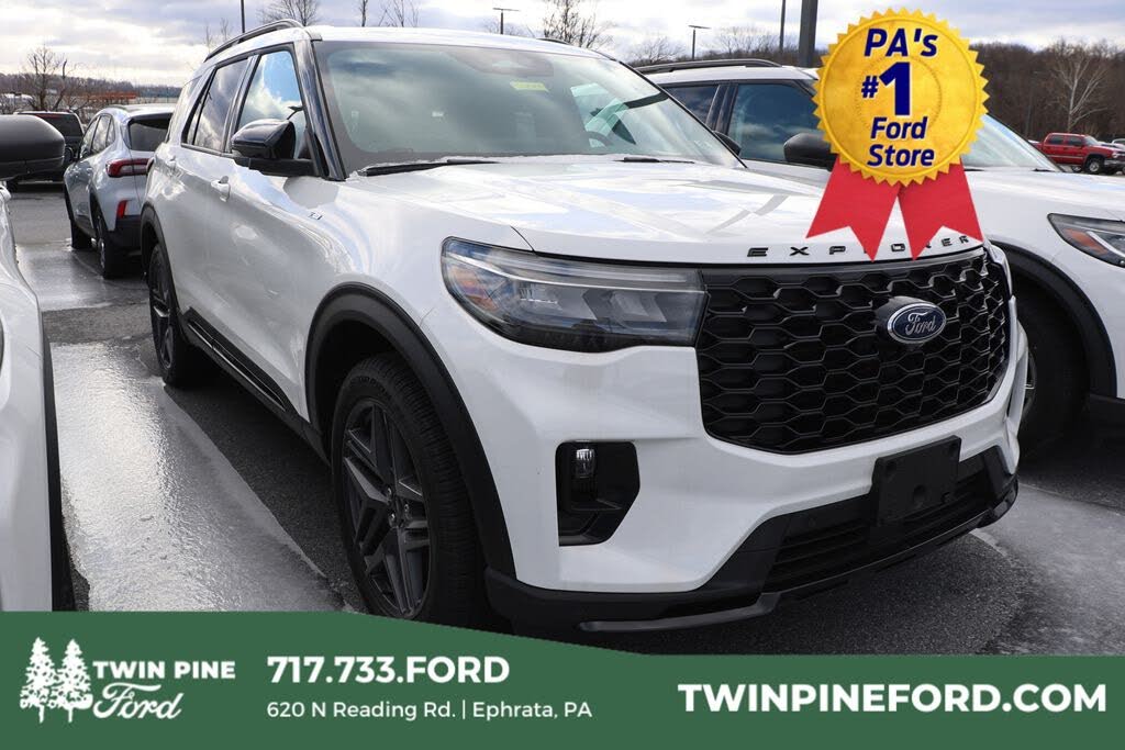 2025 Ford Explorer ST-Line AWD