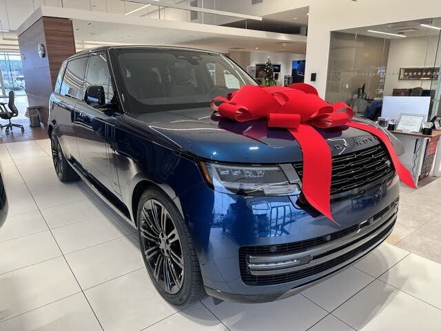 2026 Land Rover Range Rover P530 SE LWB AWD