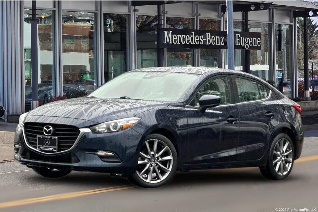 2018 Mazda MAZDA3 Touring