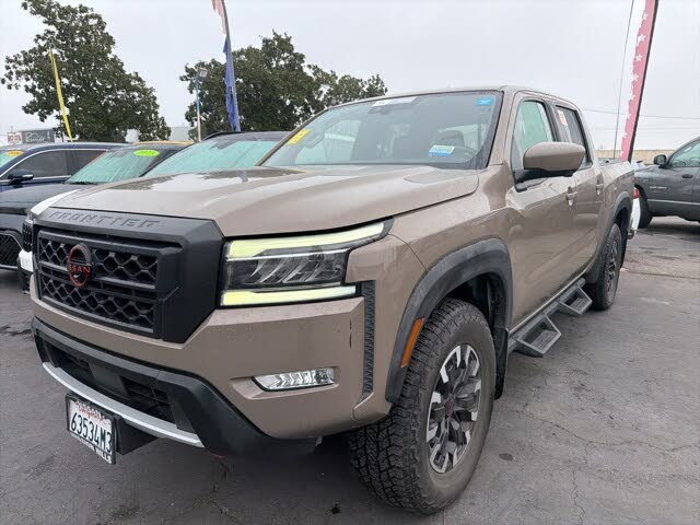 2022 Nissan Frontier PRO-4X Crew Cab 4WD