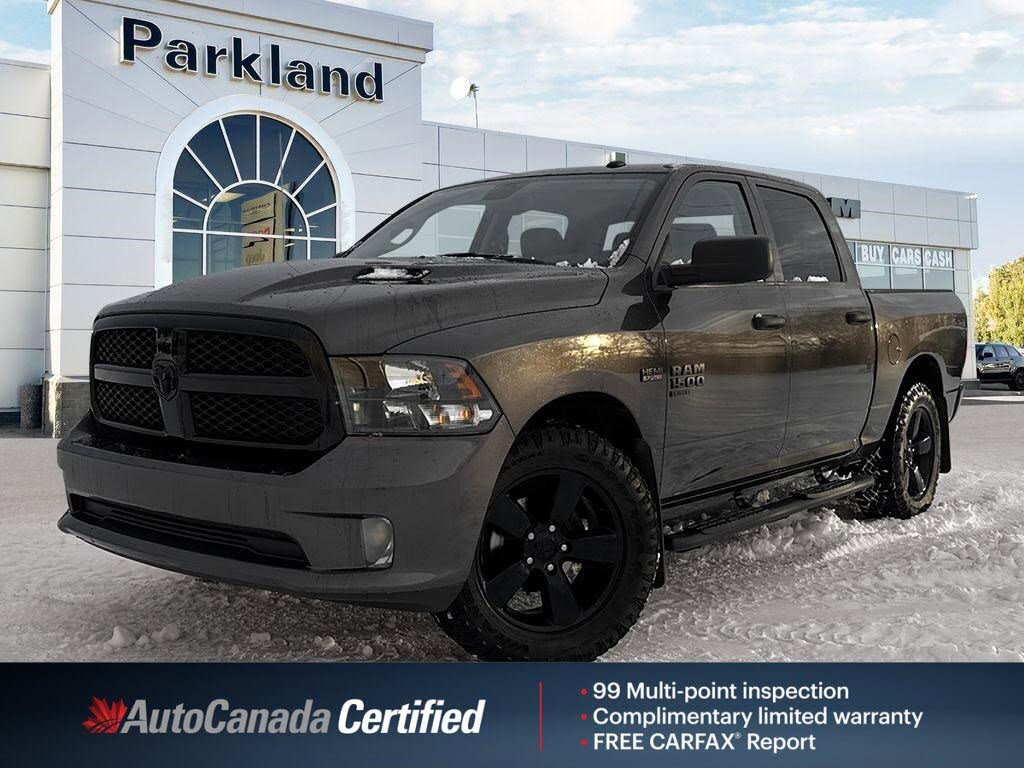 RAM 1500 Classic Express Crew Cab 4WD 2023