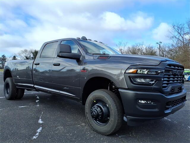2026 RAM 3500 Tradesman Crew Cab LB DRW 4WD