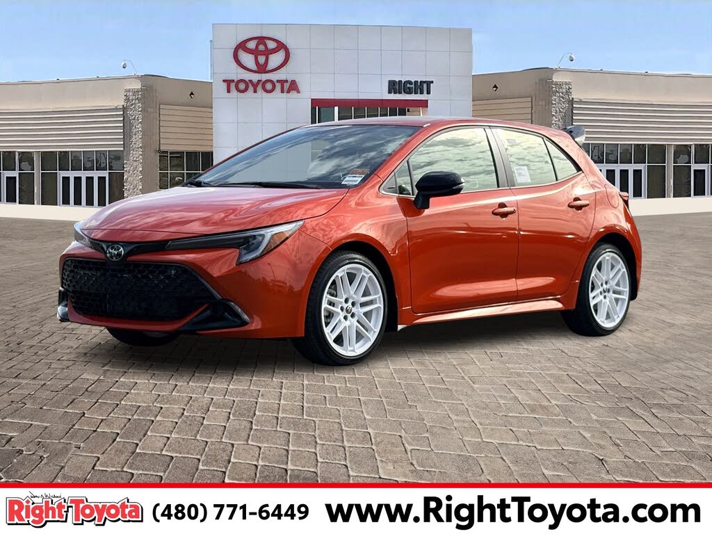 2026 Toyota Corolla Hatchback SE FWD