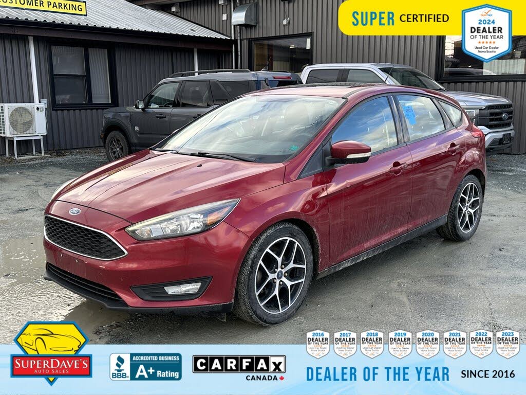 Ford Focus SEL Hatchback 2017