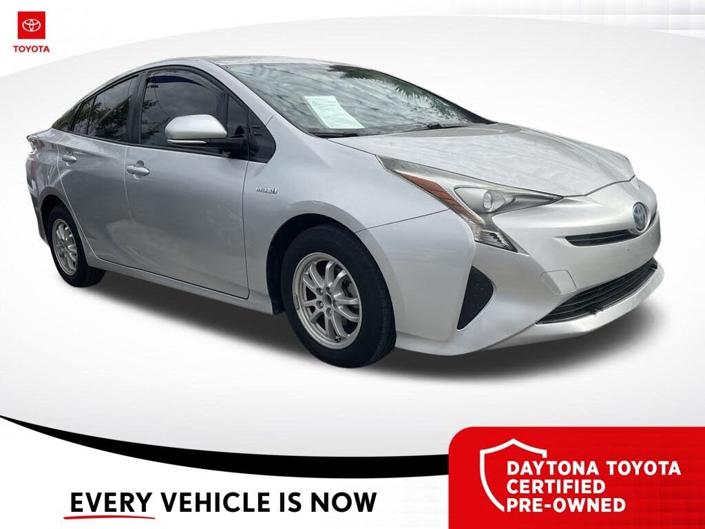 2017 Toyota Prius Three FWD